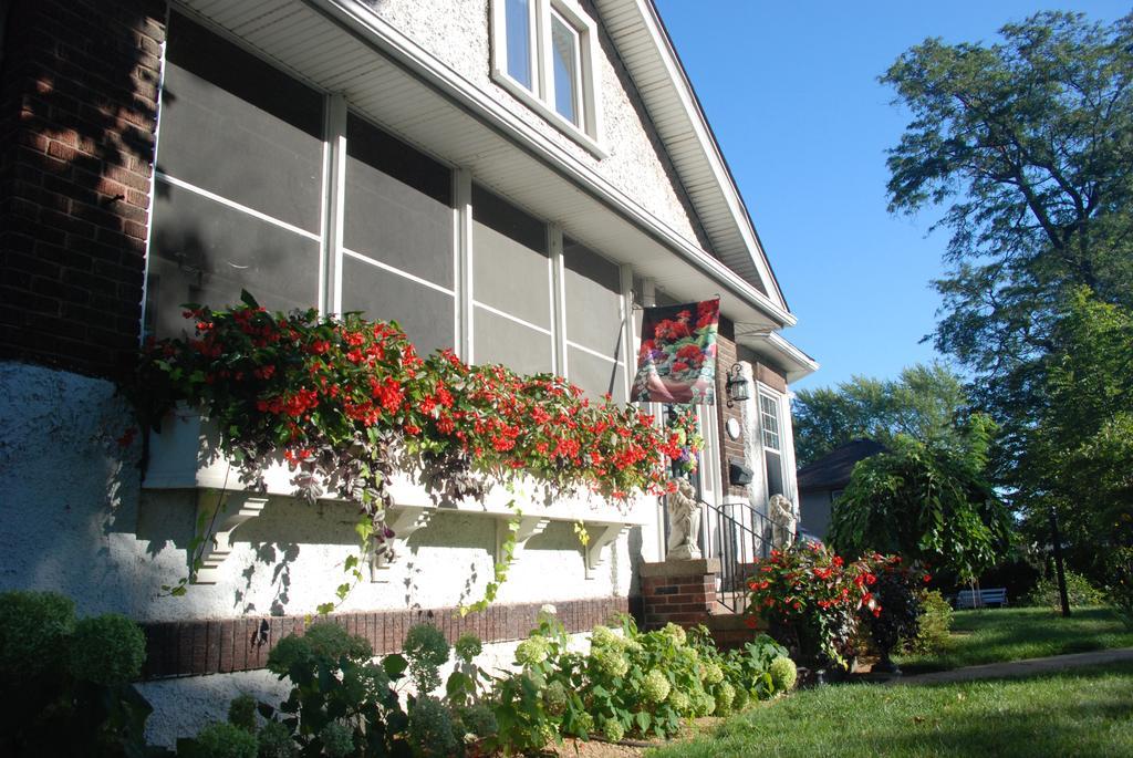 Talwood Manor B&B Port Colborne Exterior photo